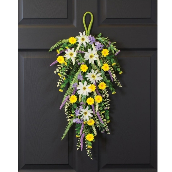 🆕Silk Daisy, Hydrangea & Lavender Teardrop Door Arrangement - Picture 2 of 2